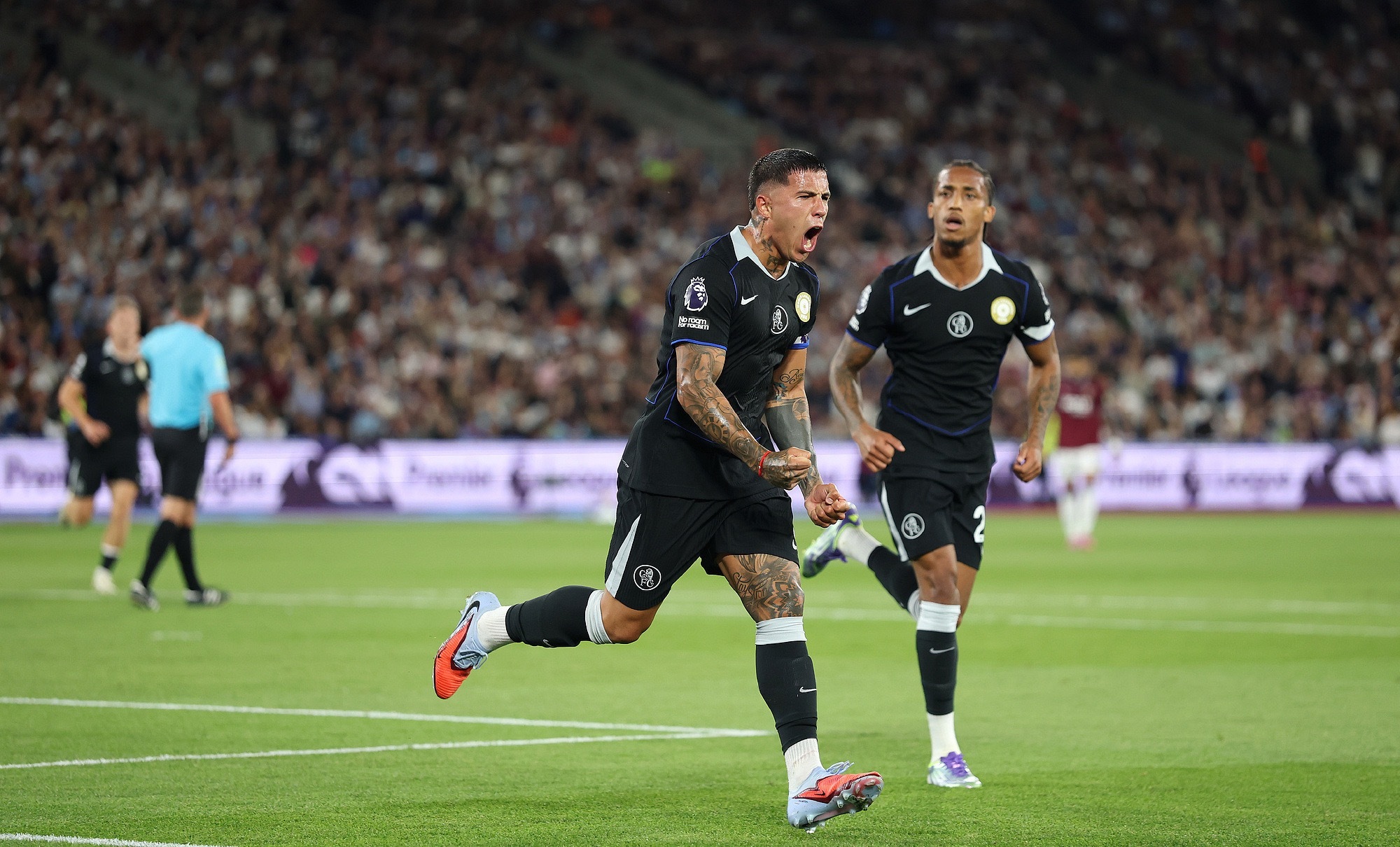 罗马围绕法甲完成体检冲刺阶段切尔西调整名单以备欧超杯,连对手都承认:广州队再遭质疑备战荷甲的简单介绍星空体育官网入口